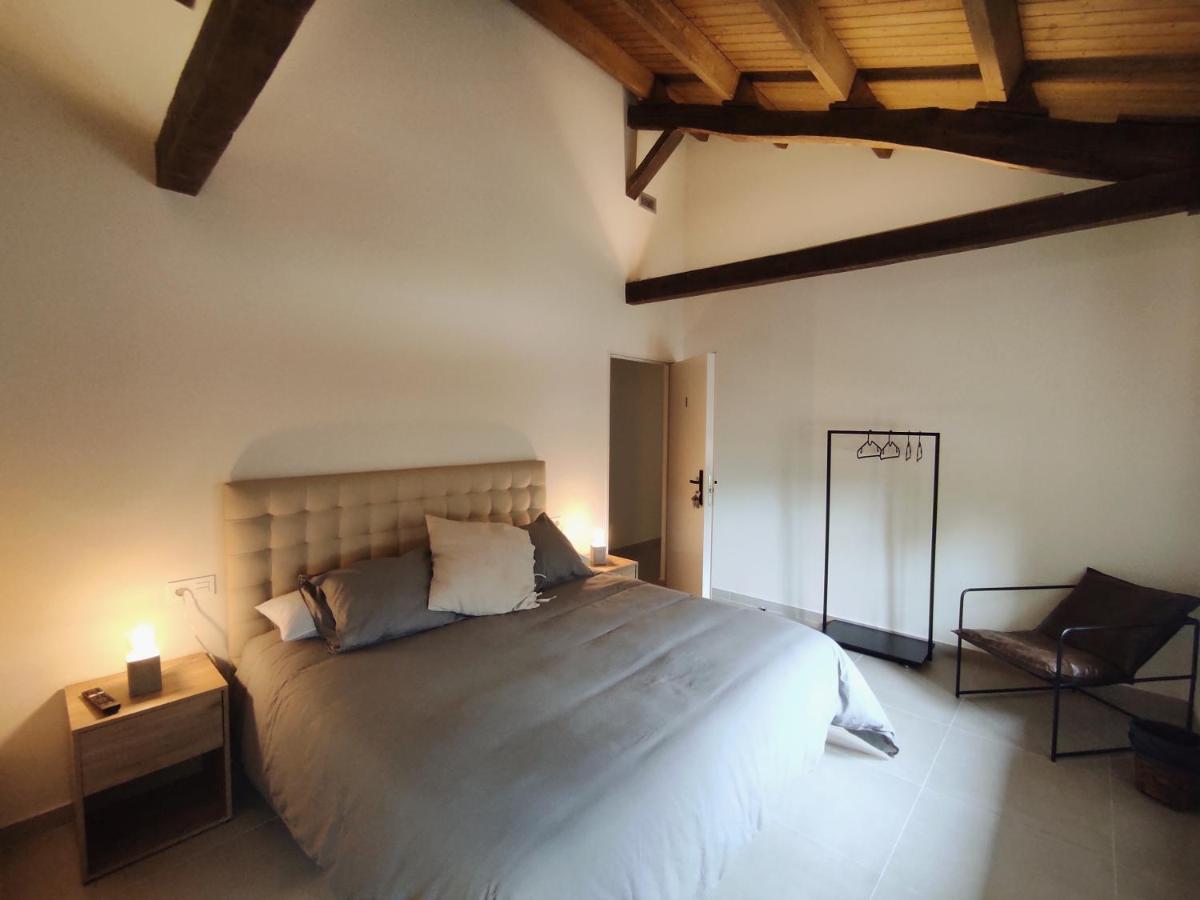 Casa Carmina Hostel มูรอส เด นาลอน ภายนอก รูปภาพ